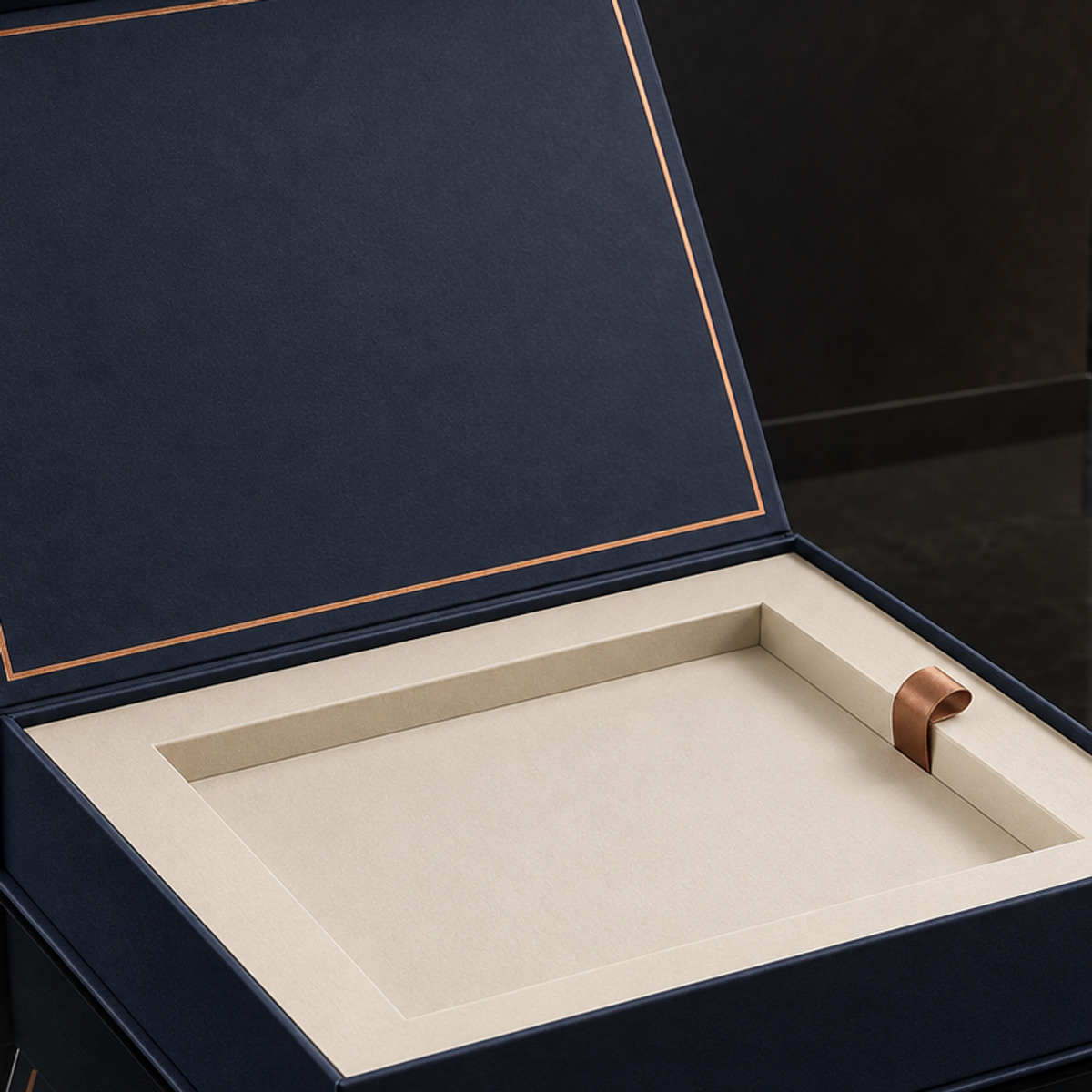Slim Magnetic Presentation Box craftsmanship detail