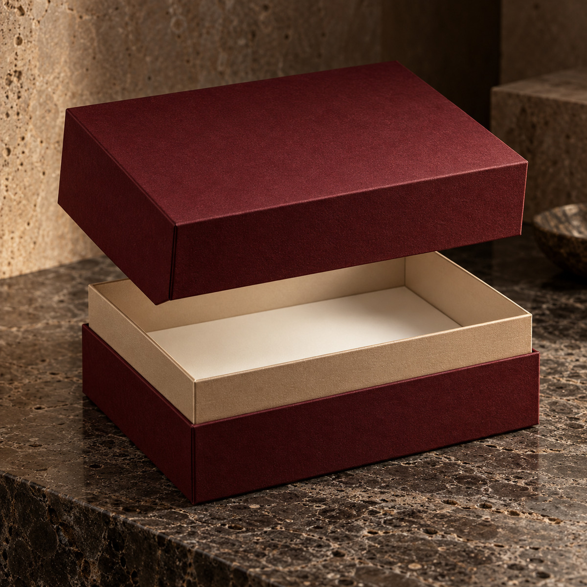 Shoulder-Neck Rigid Gift Box